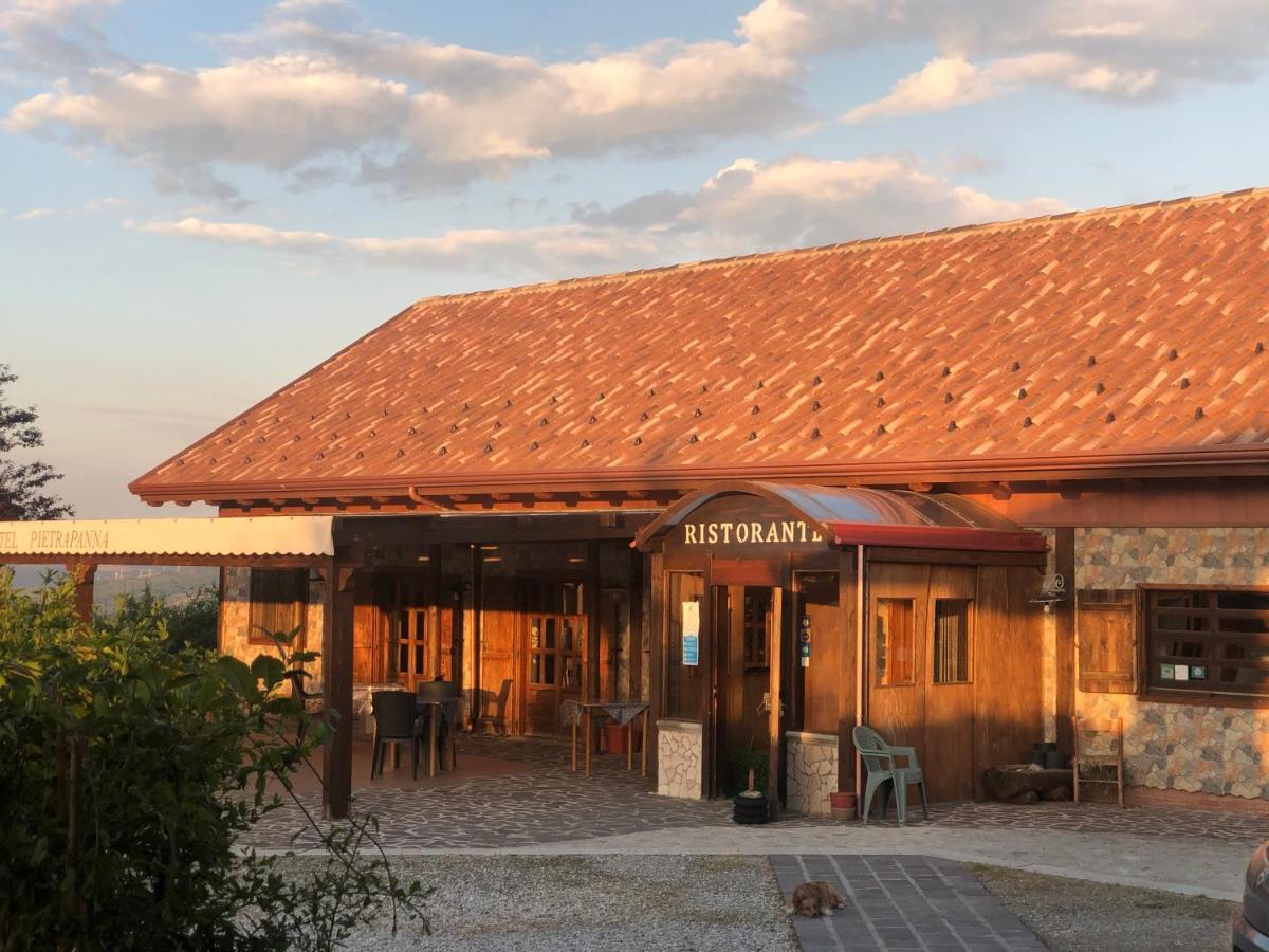 Hotel Pietrapanna Calvello ภายนอก รูปภาพ