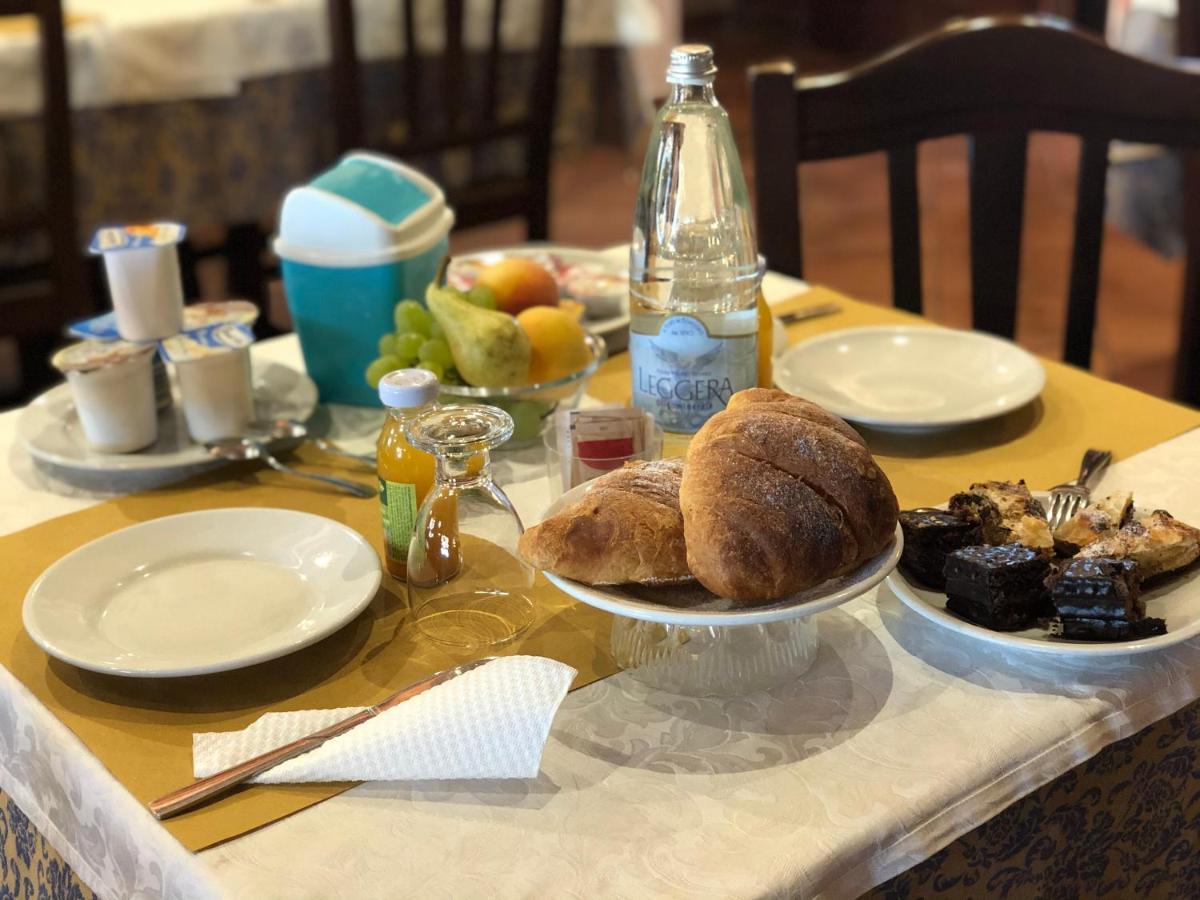 Hotel Pietrapanna Calvello ภายนอก รูปภาพ