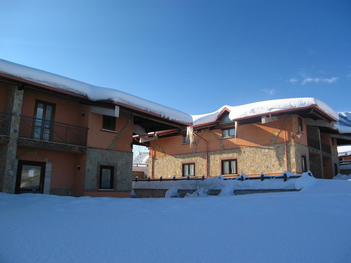 Hotel Pietrapanna Calvello ภายนอก รูปภาพ
