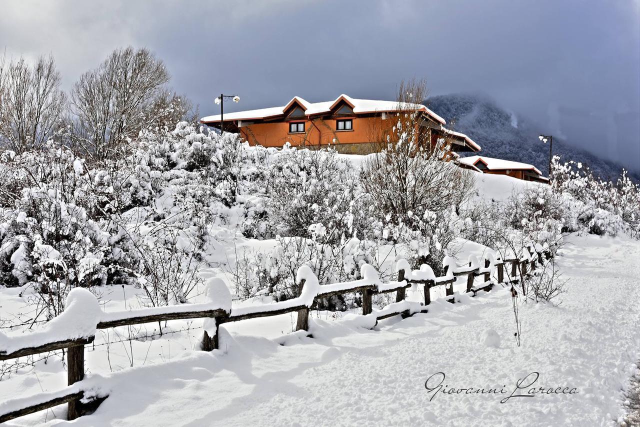 Hotel Pietrapanna Calvello ภายนอก รูปภาพ